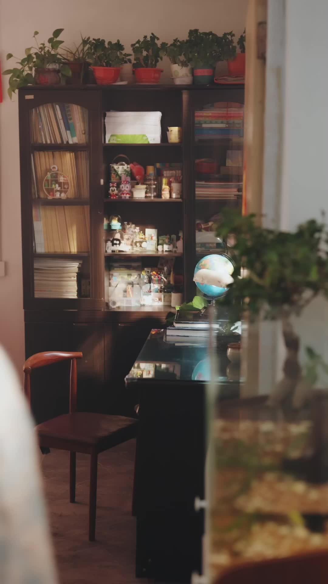 Episode 1 - The Paranoid Real Heiress